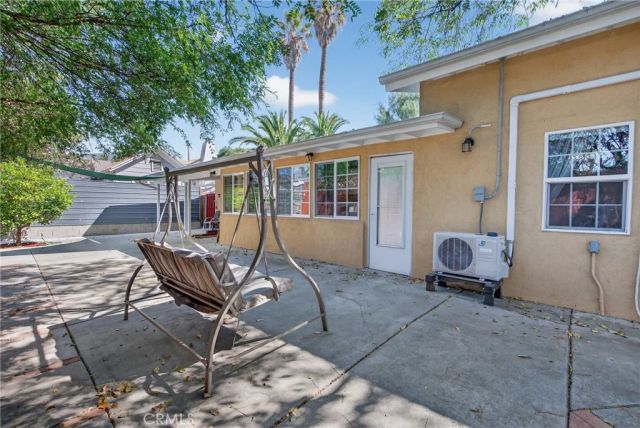 10353 Oro Vista, Sunland, CA 91040