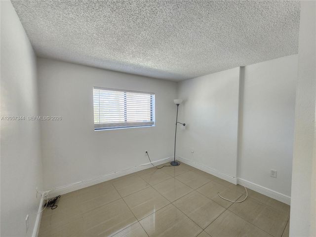 9491 S Palm Cir S 205, Pembroke Pines, FL 33025