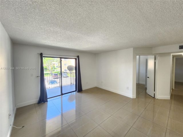 9491 S Palm Cir S 205, Pembroke Pines, FL 33025