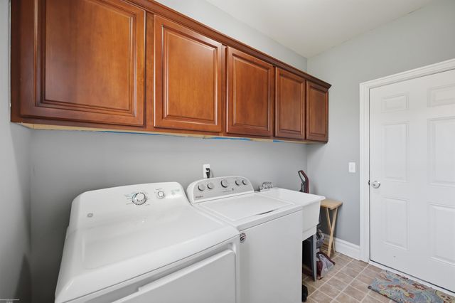 57204 Tanglewood Drive, New Haven, MI 48048