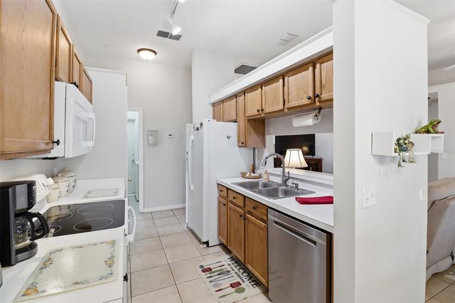 1435 HENSLEY DRIVE, Deland, FL 32724