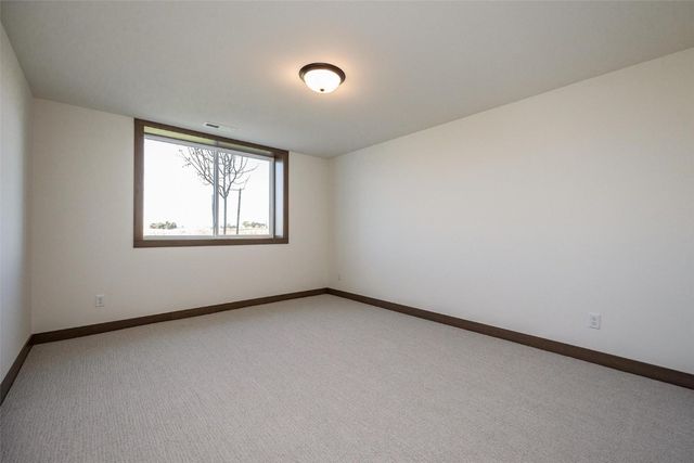 1074 Archer Drive, Marion, IA 52302