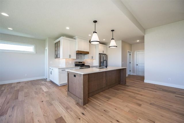 1074 Archer Drive, Marion, IA 52302