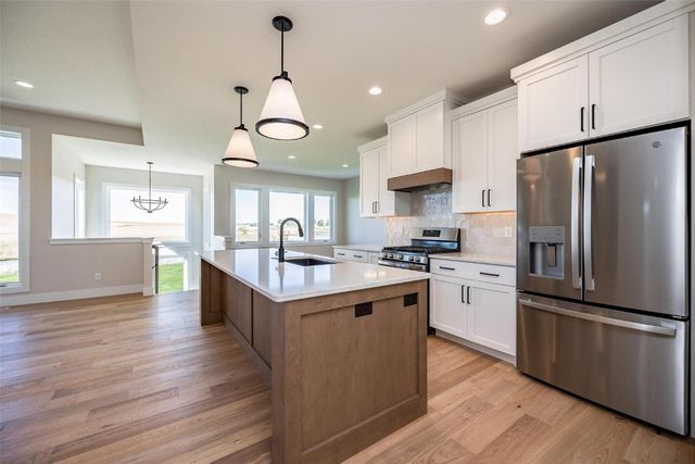 1074 Archer Drive, Marion, IA 52302