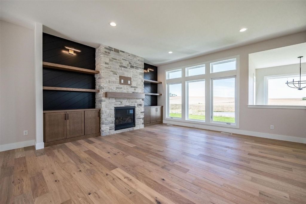 1074 Archer Drive, Marion, IA 52302