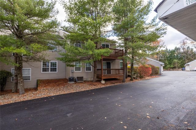 1306 Rosewood Court, Highland Mills, NY 10930