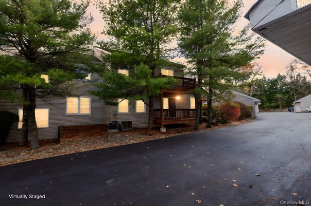 1306 Rosewood Court, Highland Mills, NY 10930