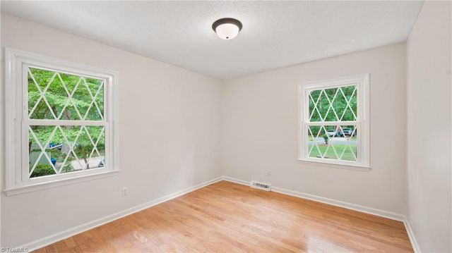 159 Charlotte Place, Advance, NC 27006