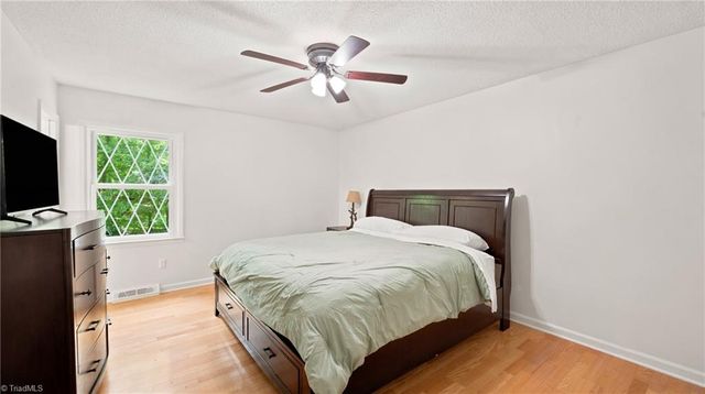 159 Charlotte Place, Advance, NC 27006