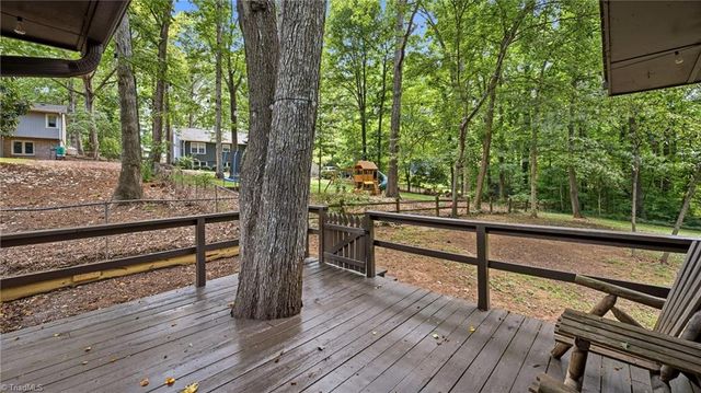 159 Charlotte Place, Advance, NC 27006