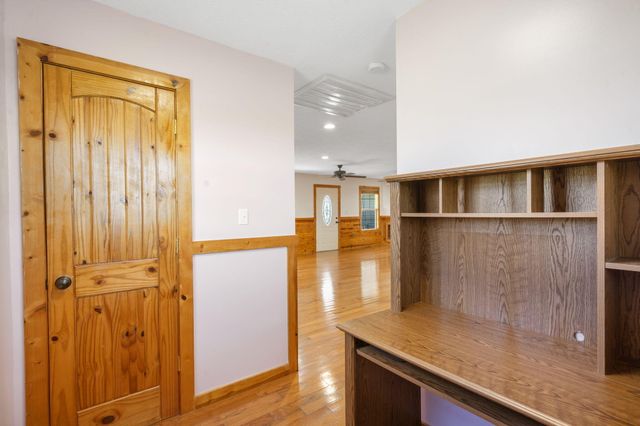 5365 S 125th Road, Morrisville, MO 65710