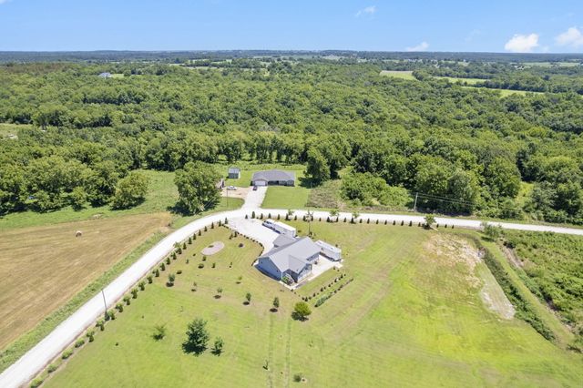 5365 S 125th Road, Morrisville, MO 65710