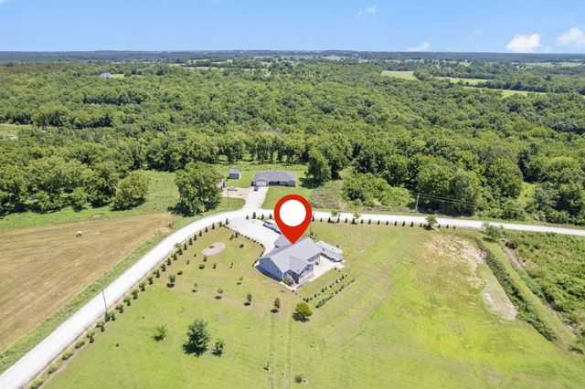 5365 S 125th Road, Morrisville, MO 65710