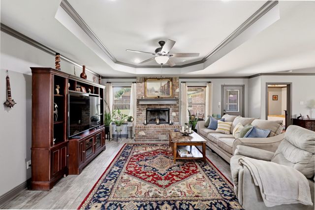 115 Cherry St, Tatum, TX 75691