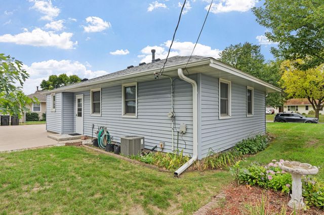11561 Kumquat Street NW, Coon Rapids, MN 55448