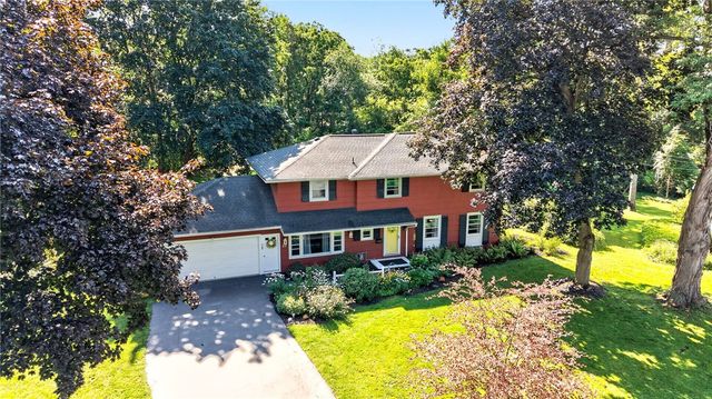 50 Leonard Crescent, Penfield, NY 14526