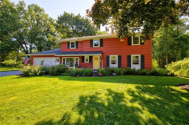 50 Leonard Crescent, Penfield, NY 14526