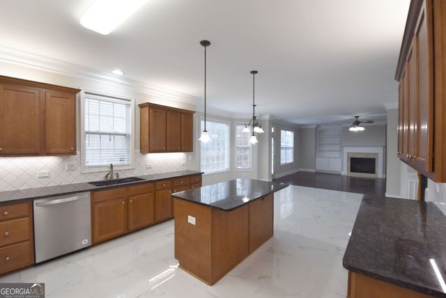 125 Centennial Drive, Peachtree City, GA 30269