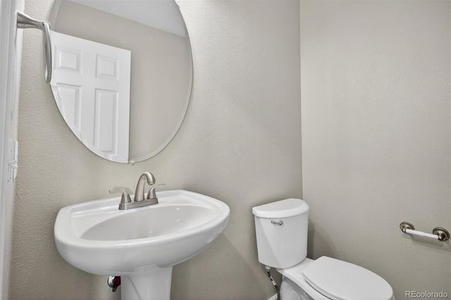 3155 E 104th Avenue 2B, Thornton, CO 80233