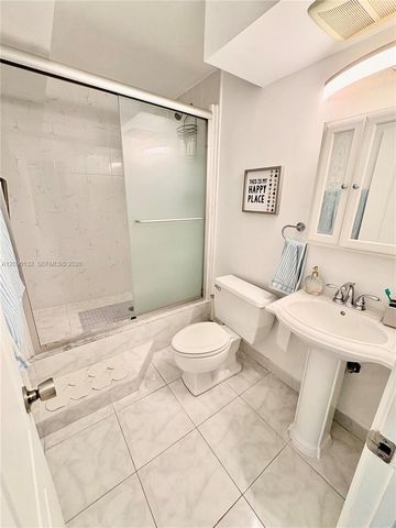 3180 S Ocean Drive 814, Hallandale Beach, FL 33009