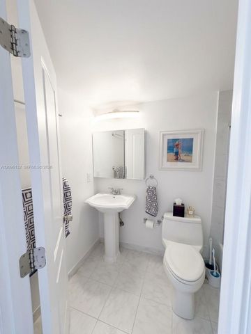 3180 S Ocean Drive 814, Hallandale Beach, FL 33009