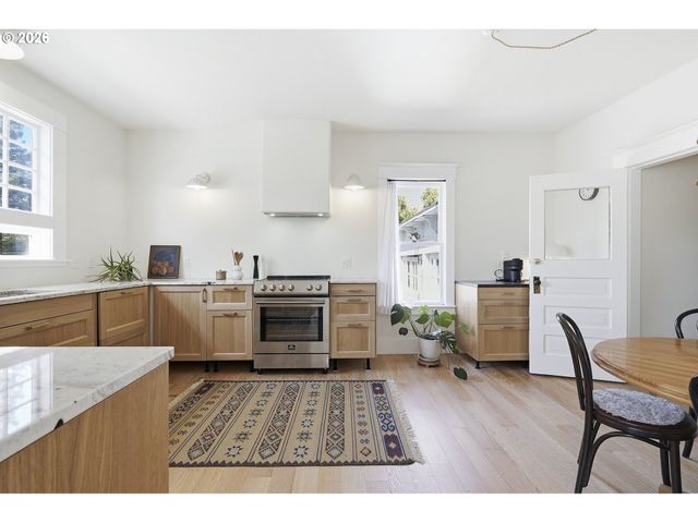 135 Se EVANS St, Mc Minnville, OR 97128