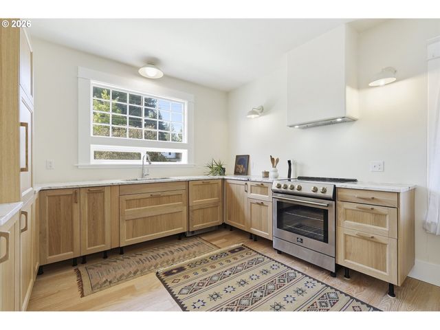 135 Se EVANS St, Mc Minnville, OR 97128