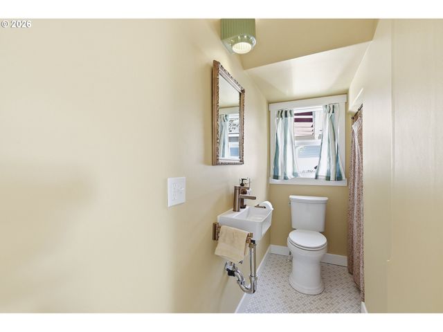 135 Se EVANS St, Mc Minnville, OR 97128