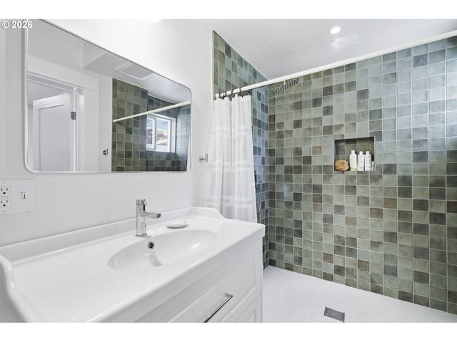 135 Se EVANS St, Mc Minnville, OR 97128