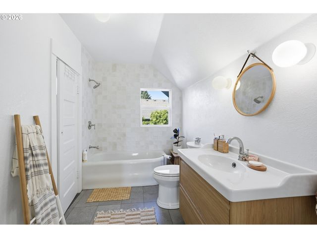 135 Se EVANS St, Mc Minnville, OR 97128