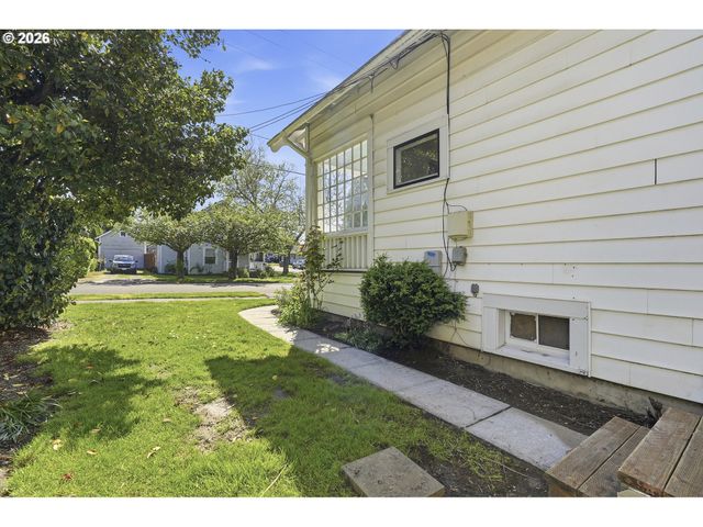 135 Se EVANS St, Mc Minnville, OR 97128
