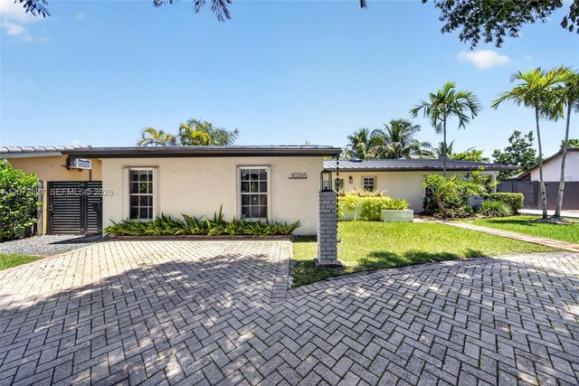 10315 SW 129th Court, Miami, FL 33186