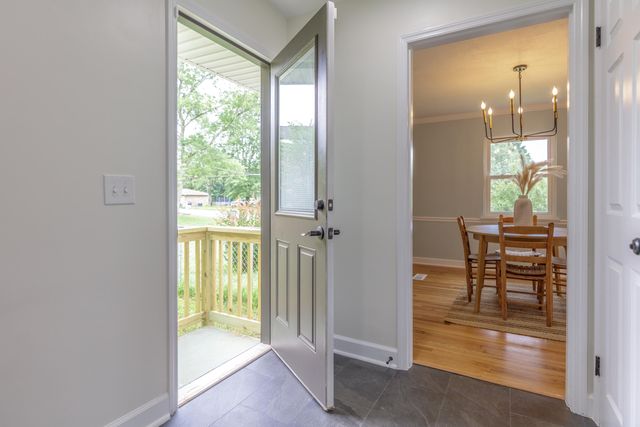 1012 W Lewis Street, Rossville, GA 30741