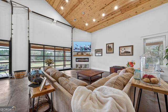 1570 Eley Road, White Plains, GA 30678