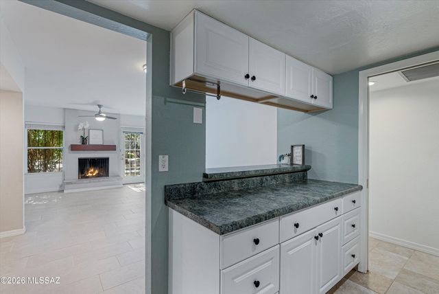 3750 N Country Club Rd Apt 5, Tucson, AZ 85716