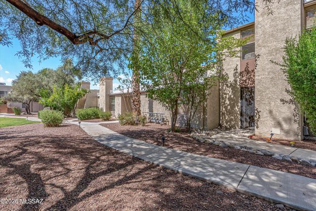 3750 N Country Club Rd Apt 5, Tucson, AZ 85716