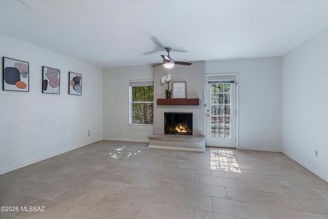 3750 N Country Club Rd Apt 5, Tucson, AZ 85716