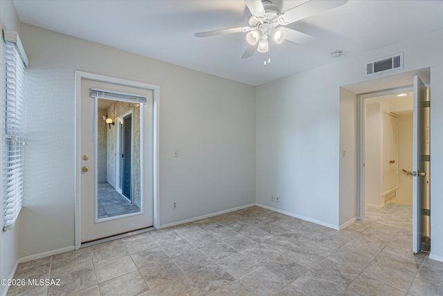 3750 N Country Club Rd Apt 5, Tucson, AZ 85716