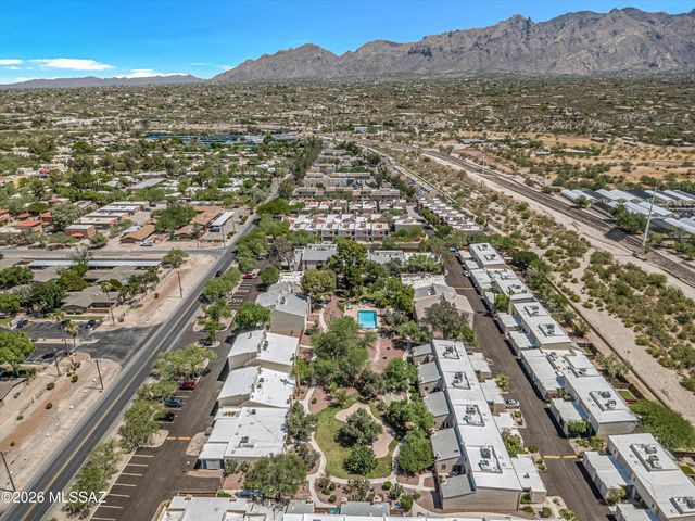 3750 N Country Club Rd Apt 5, Tucson, AZ 85716