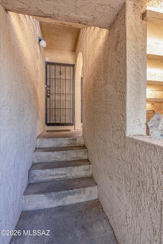 3750 N Country Club Rd Apt 5, Tucson, AZ 85716