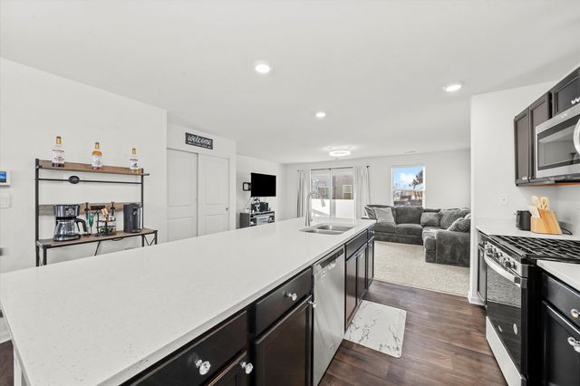 6640 Linden Trail A, Wonder Lake, IL 60097