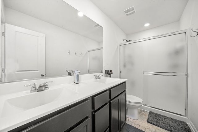 6640 Linden Trail A, Wonder Lake, IL 60097