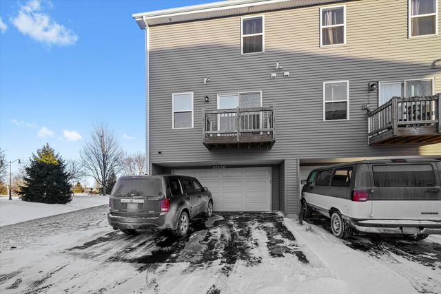 6640 Linden Trail A, Wonder Lake, IL 60097