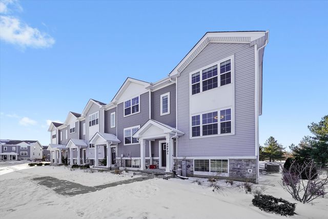 6640 Linden Trail A, Wonder Lake, IL 60097