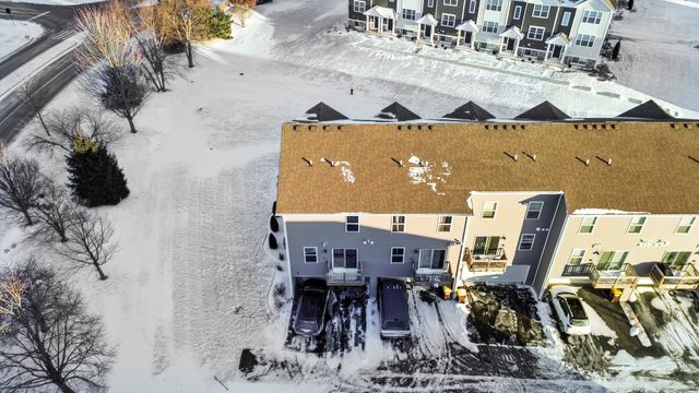 6640 Linden Trail A, Wonder Lake, IL 60097