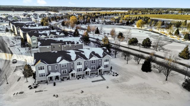 6640 Linden Trail A, Wonder Lake, IL 60097