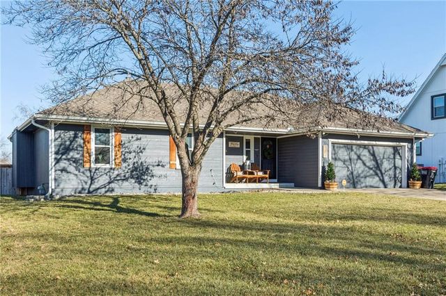704 Feldspar Street, Kearney, MO 64060