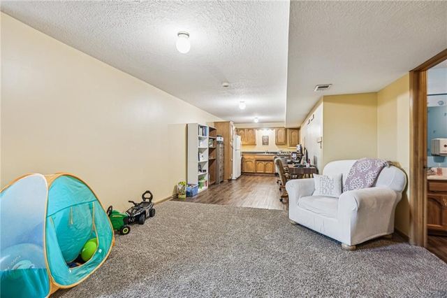 704 Feldspar Street, Kearney, MO 64060