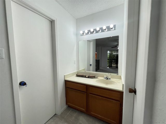 3909 Tanglewilde Street 3909, Houston, TX 77063