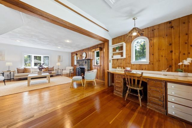 15 Friendship St, Billerica, MA 01821